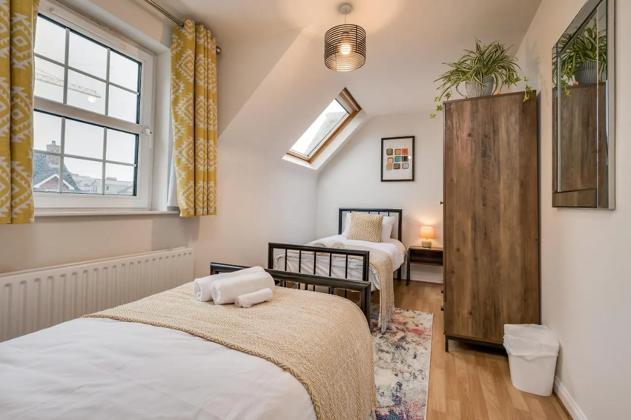 Central Belfast Apartments: Ashley Mews