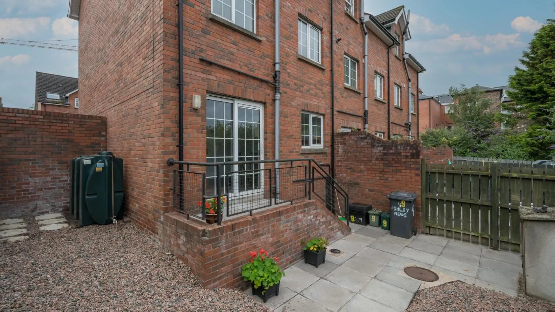 Central Belfast Apartments: Ashley Mews 0*,  イギリス